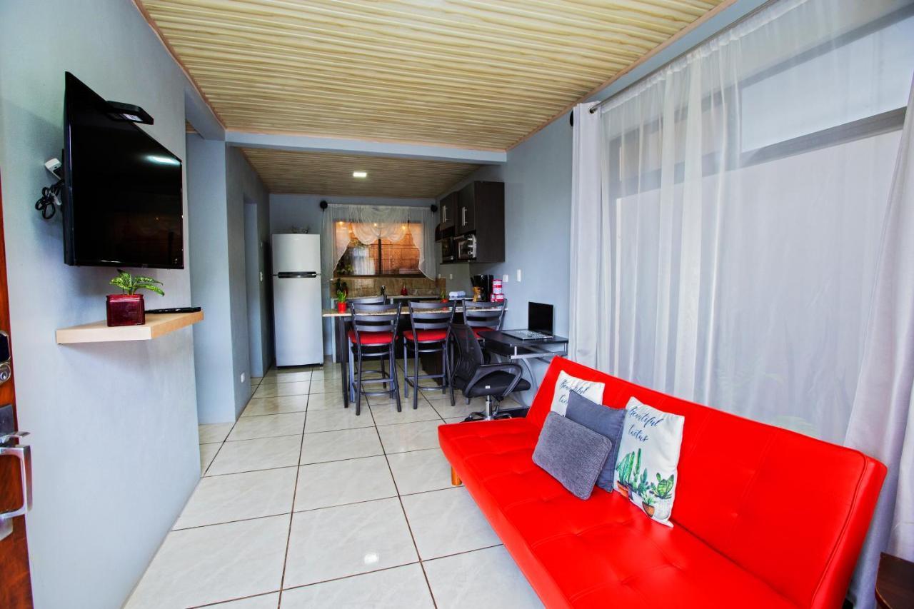 Casa Suculenta ,Monteverde Con Jacuzzi Privado Y Lavanderia Εξωτερικό φωτογραφία